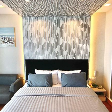 Luxurious Beachfront Pattaya Bagian luar foto