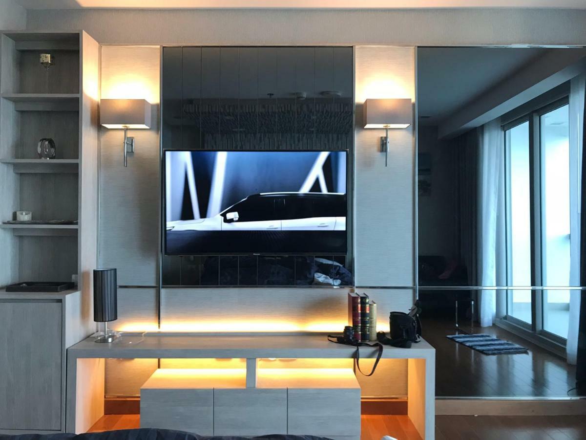Luxurious Beachfront Pattaya Bagian luar foto