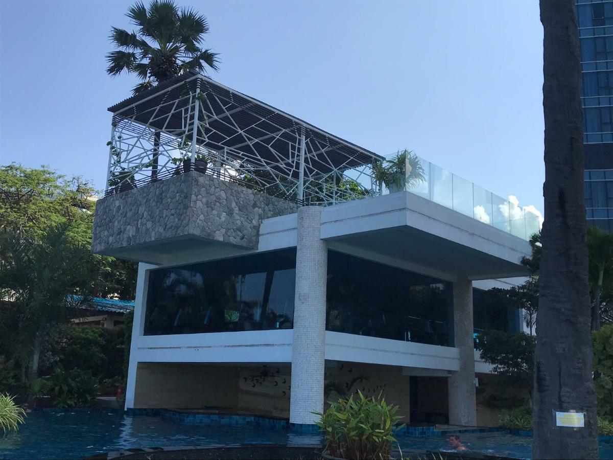 Luxurious Beachfront Pattaya Bagian luar foto
