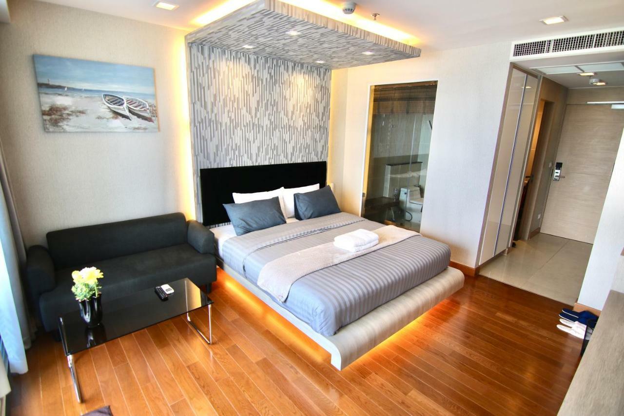Luxurious Beachfront Pattaya Bagian luar foto