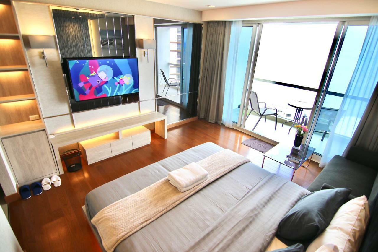 Luxurious Beachfront Pattaya Bagian luar foto